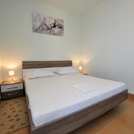 House Karlo - One-bedroom With Terrace And Sea View A1 * Omis