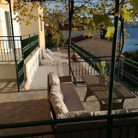 House Karlo - One-bedroom With Terrace And Sea View A1 *
